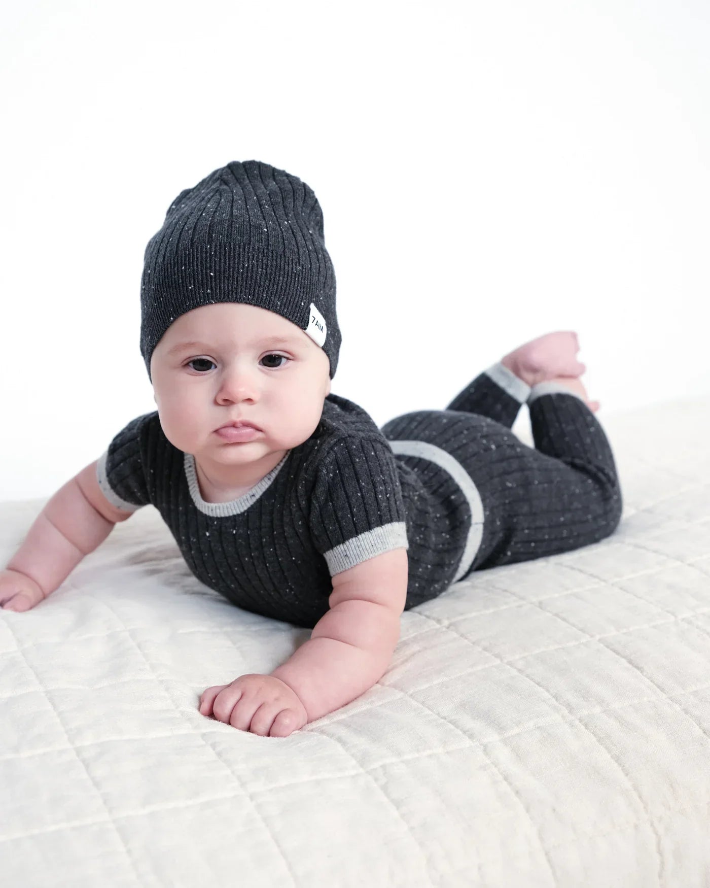 Hug Me Leggings | Black Melange | 7AM